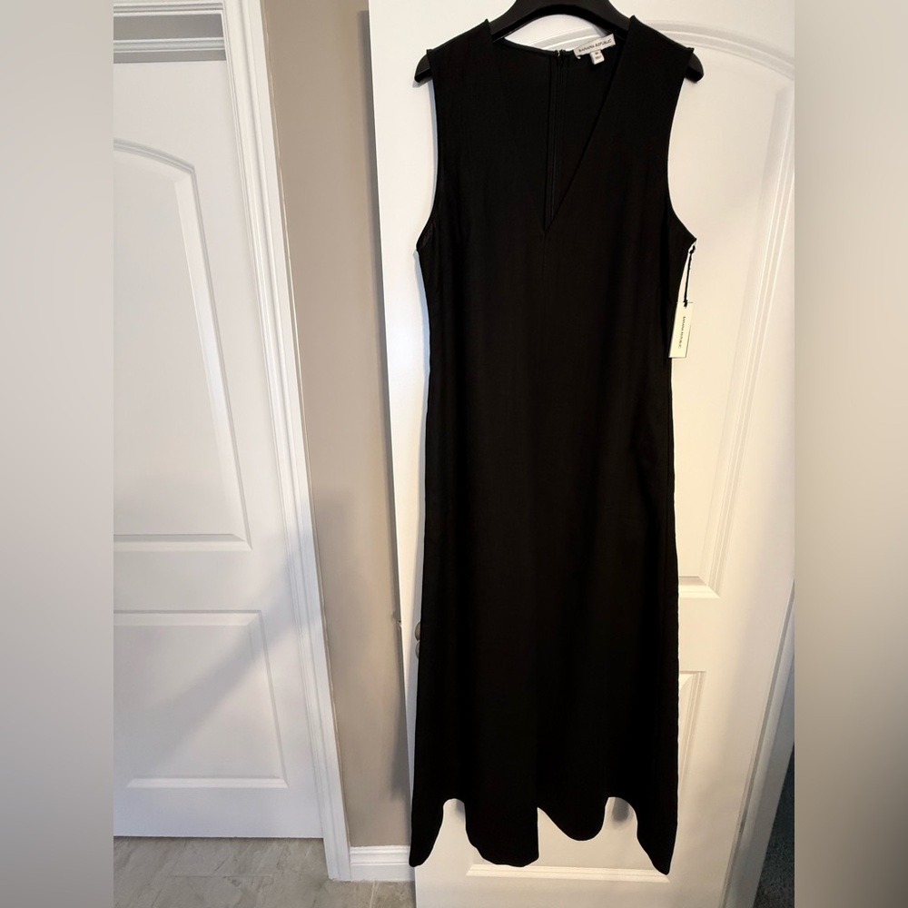 BANANA REPUBLIC Linen V-Neck Maxi Dress NWT - M - Picture 12 of 16
